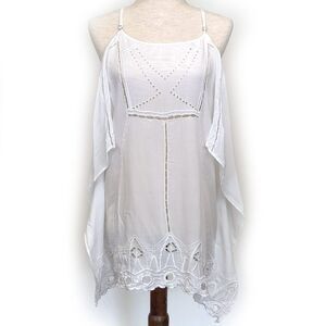 Embroidered Cutout Handkerchief Top Medium